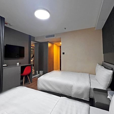 Hennessy Hotel 香港 エクステリア 写真